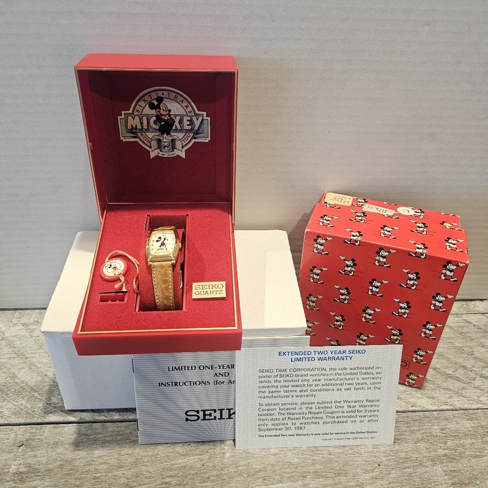 90's Working Seiko 60 Years Mickey Mouse Women Wristwatch 2K02-5009 Original Box
